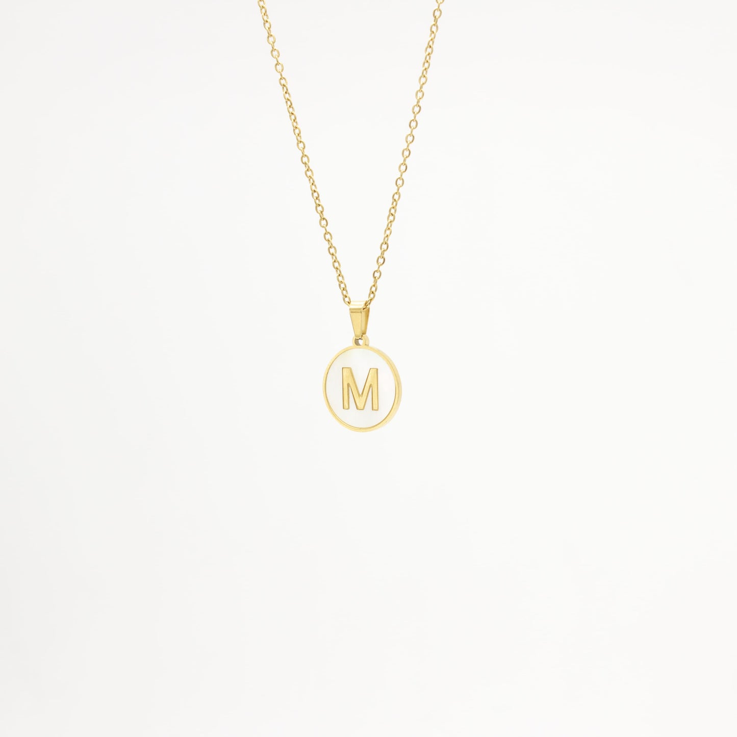 Collar de Inicial con Madre Perla Acero