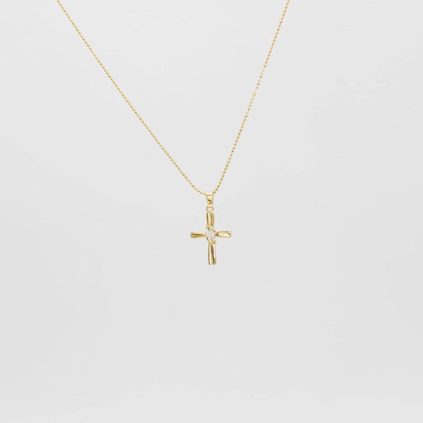 Collar de Cruz y Cristal