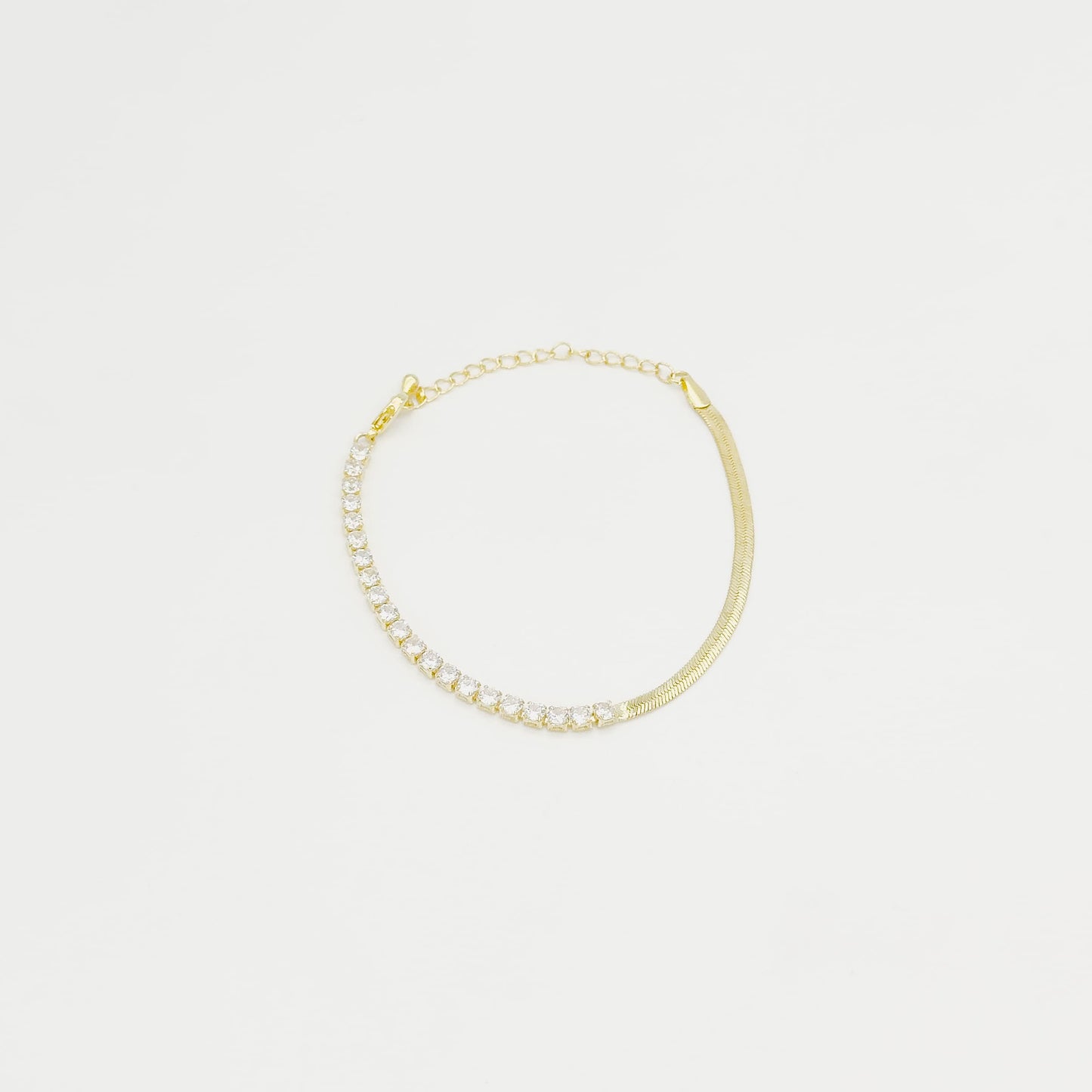 Pulsera Planchada y Zirconia