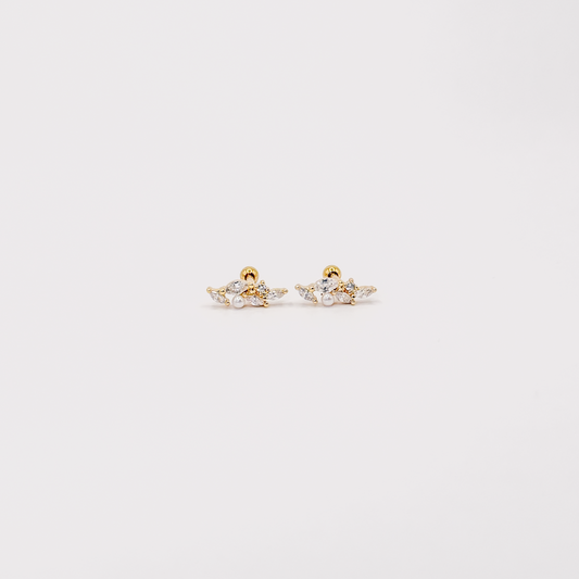 Broqueles dorados con diseño de hojas, zirconias y perla