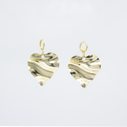 Aretes de Corazón Martillado